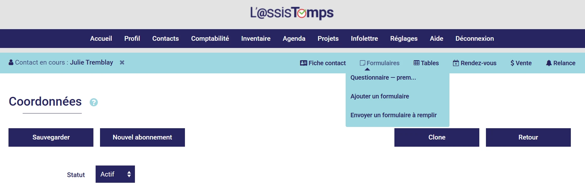 Dossier d'un client dans L'AssisTemps : menu Formulaires, Ajouter un formulaire ou Envoyer un formulaire à remplir